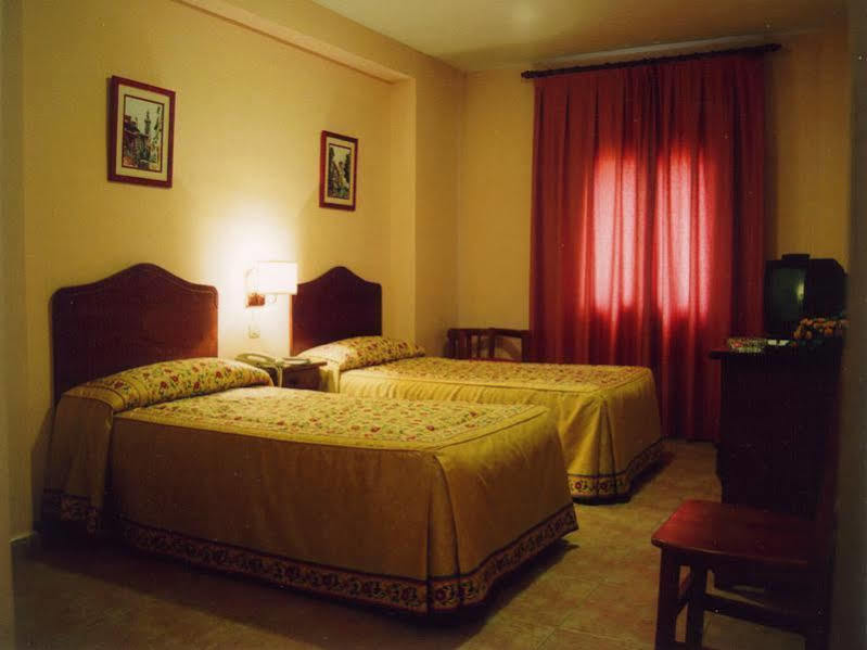 Hostal Santo Tome Τολέδο Εξωτερικό φωτογραφία
