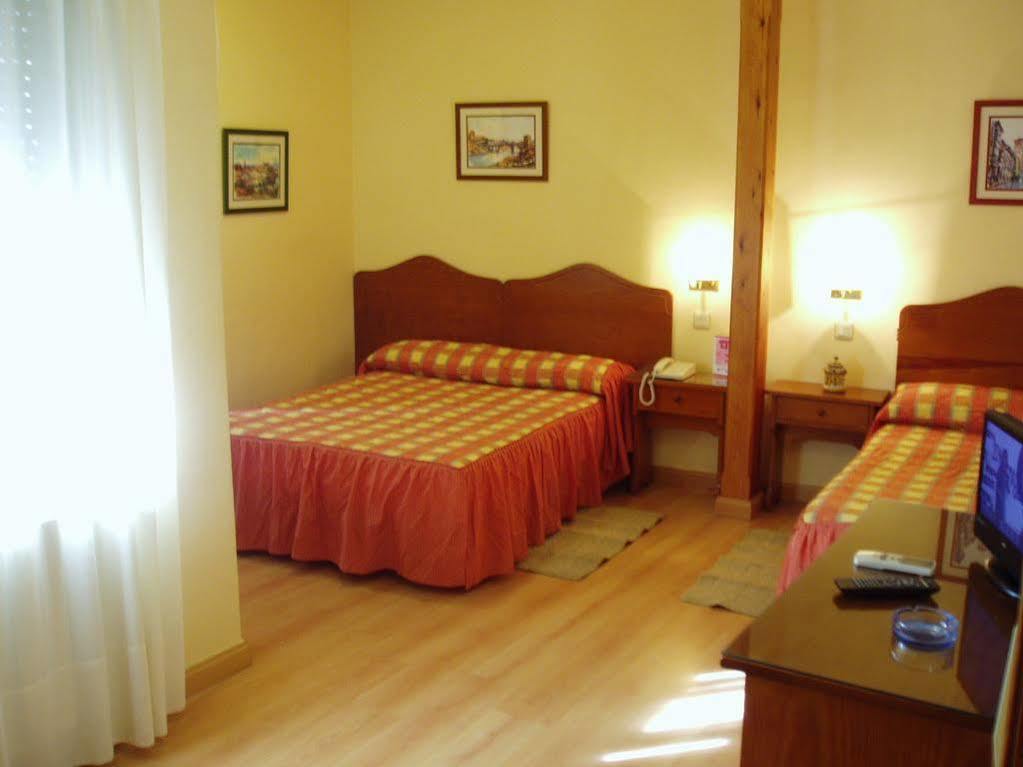 Hostal Santo Tome Τολέδο Εξωτερικό φωτογραφία